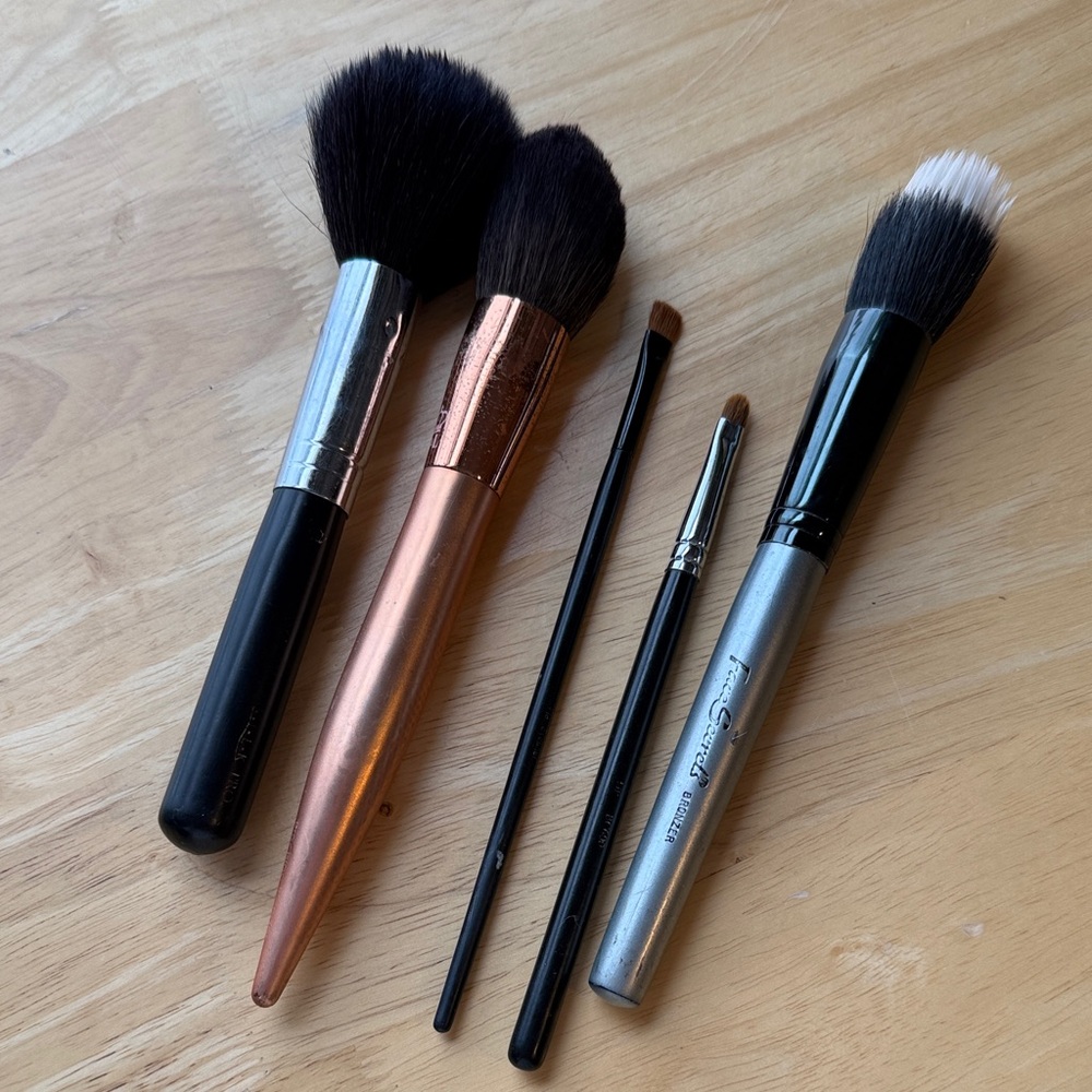 Pro Makeup Brush Assortment